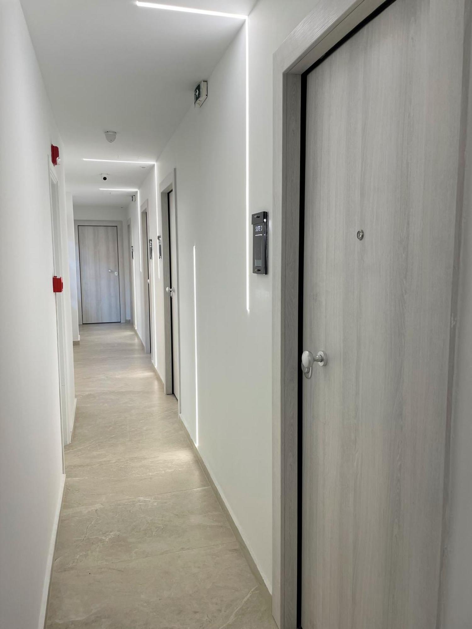 Chic Centre Suites アテネ エクステリア 写真